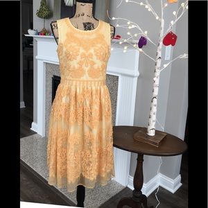 Gorgeous Sundance dress.  Sunshine yellow.  Sz 10